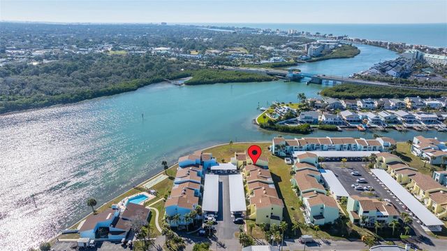 1 WINDRUSH BOULEVARD 19, Indian Rocks Beach, FL 33785