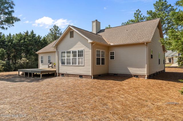 8 Hialeah Place, Pinehurst, NC 28374