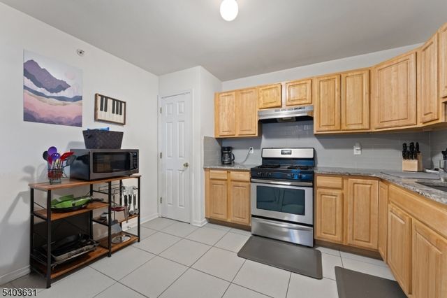 168 Forest Dr, Piscataway Twp., NJ 08854