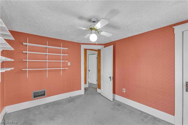 2140 Gardenland Avenue, Niles, OH 44446