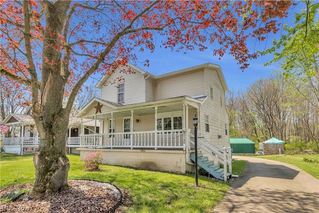 2140 Gardenland Avenue, Niles, OH 44446