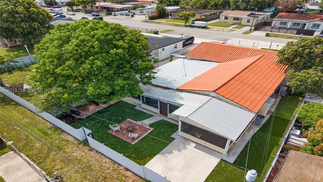 341 E 58th St, Hialeah, FL 33013