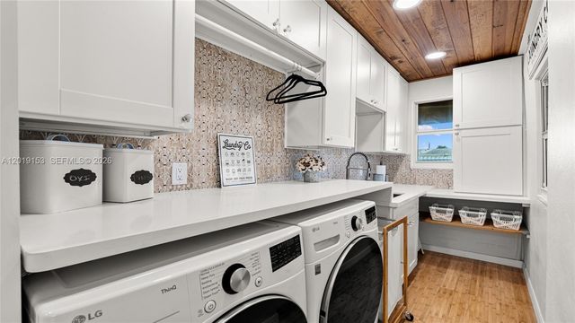 341 E 58th St, Hialeah, FL 33013