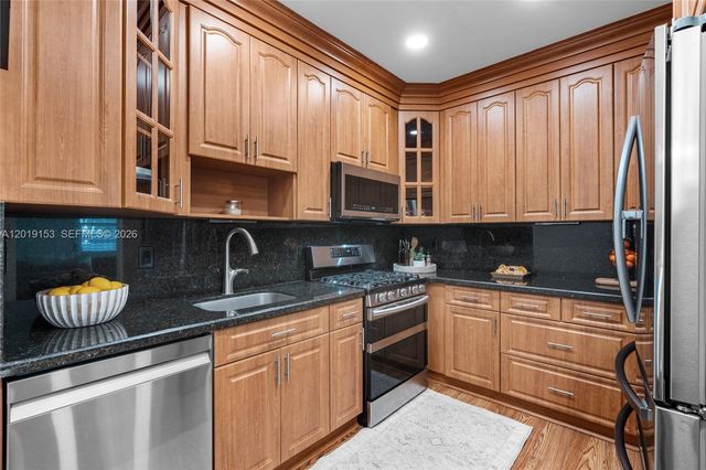341 E 58th St, Hialeah, FL 33013