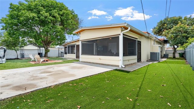 341 E 58th St, Hialeah, FL 33013