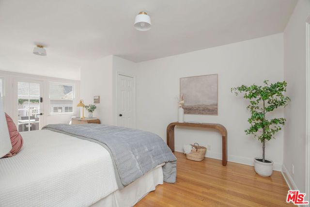 4712 Burnet Avenue, Los Angeles, CA 91403