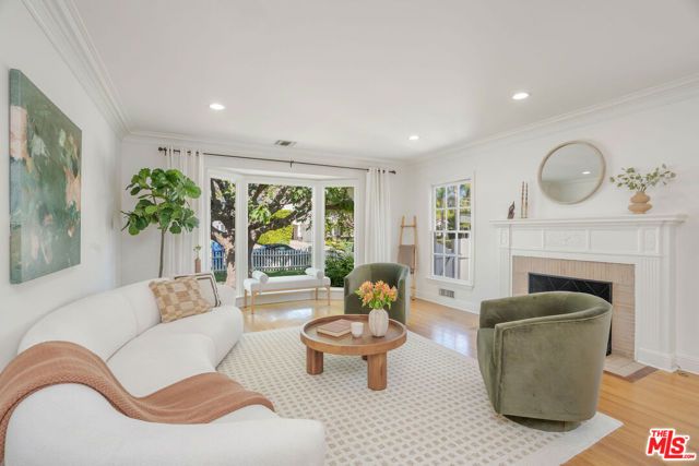 4712 Burnet Avenue, Los Angeles, CA 91403