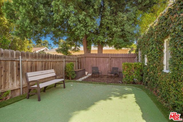 4712 Burnet Avenue, Los Angeles, CA 91403