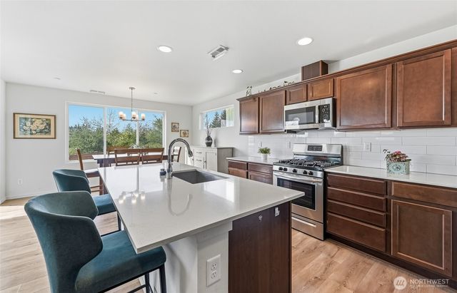 7142 42nd Place NE, Marysville, WA 98270