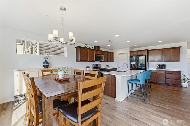 7142 42nd Place NE, Marysville, WA 98270