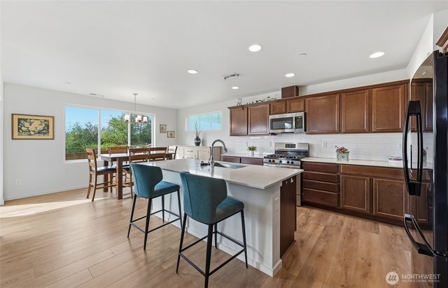 7142 42nd Place NE, Marysville, WA 98270