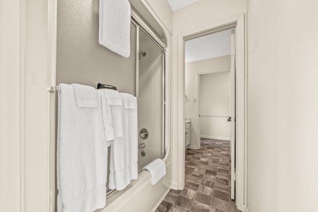 5371 Central Ave, Unit 5H, Hot Springs, AR 71913