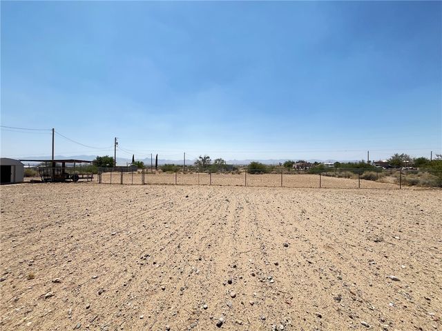 3649 N Bonita Road, Golden Valley, AZ 86413