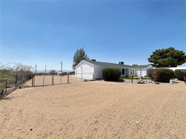 3649 N Bonita Road, Golden Valley, AZ 86413