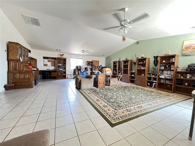 3649 N Bonita Road, Golden Valley, AZ 86413