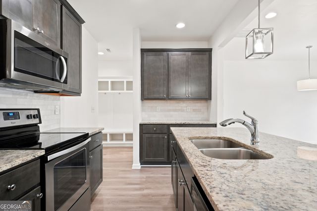 442 Mulberry Row, Atlanta, GA 30354