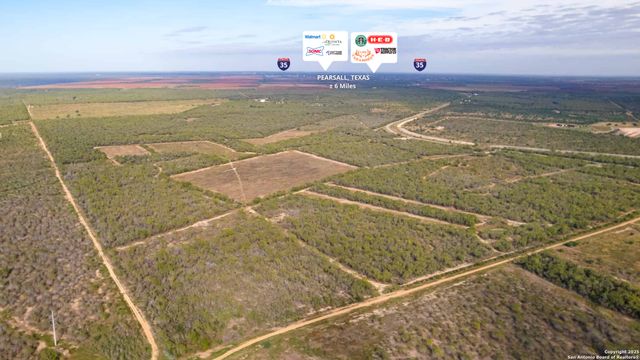 7 FM 1581, Pearsall, TX 78061