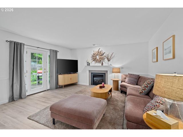 3161 Ne 1ST Pl, Hillsboro, OR 97124
