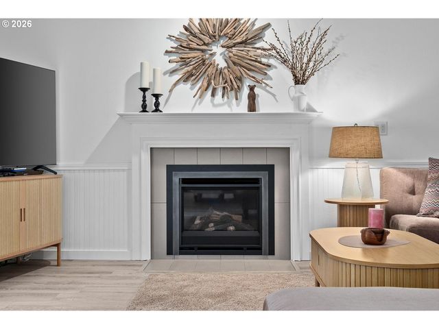 3161 Ne 1ST Pl, Hillsboro, OR 97124