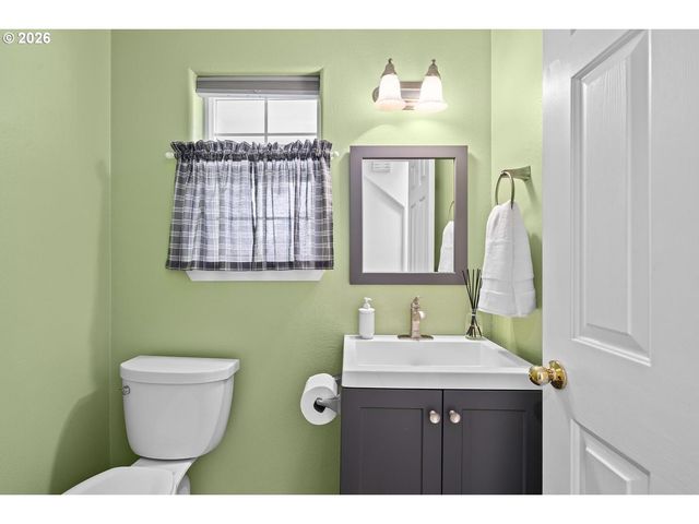 3161 Ne 1ST Pl, Hillsboro, OR 97124