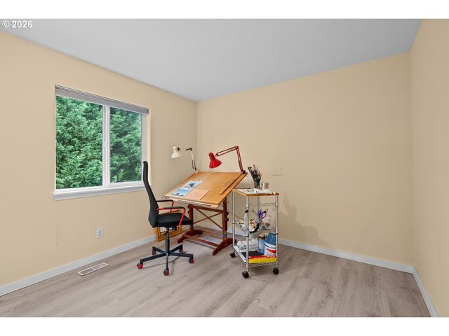 3161 Ne 1ST Pl, Hillsboro, OR 97124