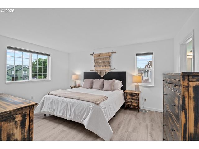 3161 Ne 1ST Pl, Hillsboro, OR 97124