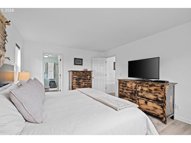 3161 Ne 1ST Pl, Hillsboro, OR 97124