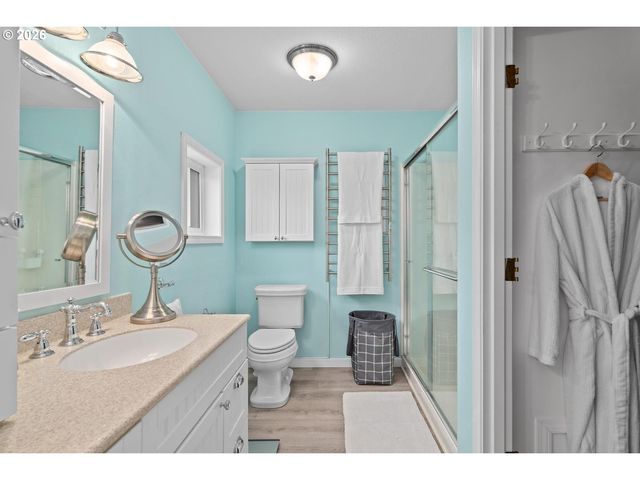 3161 Ne 1ST Pl, Hillsboro, OR 97124