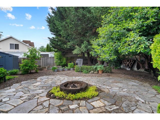 3161 Ne 1ST Pl, Hillsboro, OR 97124