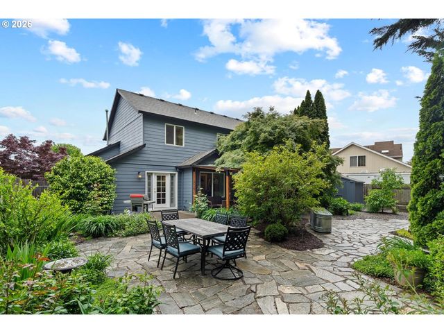 3161 Ne 1ST Pl, Hillsboro, OR 97124