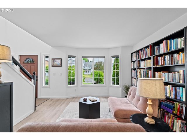 3161 Ne 1ST Pl, Hillsboro, OR 97124