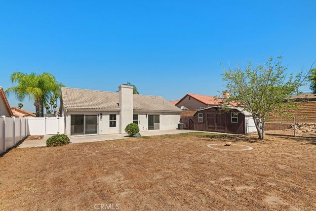 7527 Bonita Drive, Highland, CA 92346