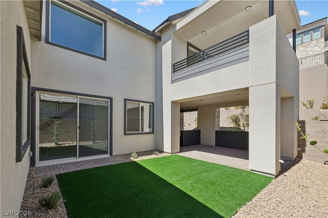 961 Golden Summit Avenue, Las Vegas, NV 89138