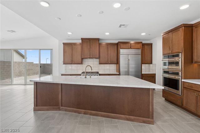 961 Golden Summit Avenue, Las Vegas, NV 89138