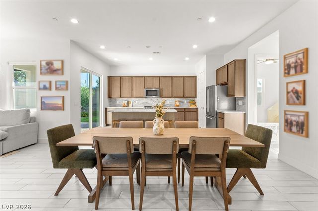 9999 Skye Gazer Avenue, Las Vegas, NV 89166