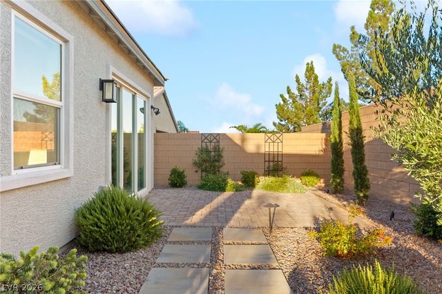 9999 Skye Gazer Avenue, Las Vegas, NV 89166