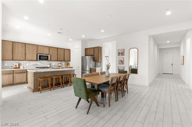 9999 Skye Gazer Avenue, Las Vegas, NV 89166