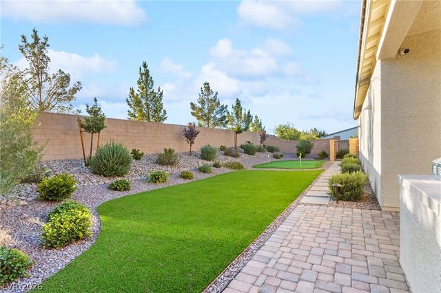 9999 Skye Gazer Avenue, Las Vegas, NV 89166