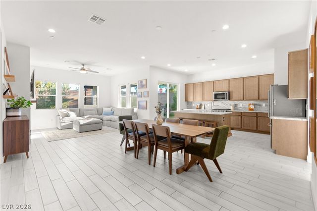 9999 Skye Gazer Avenue, Las Vegas, NV 89166