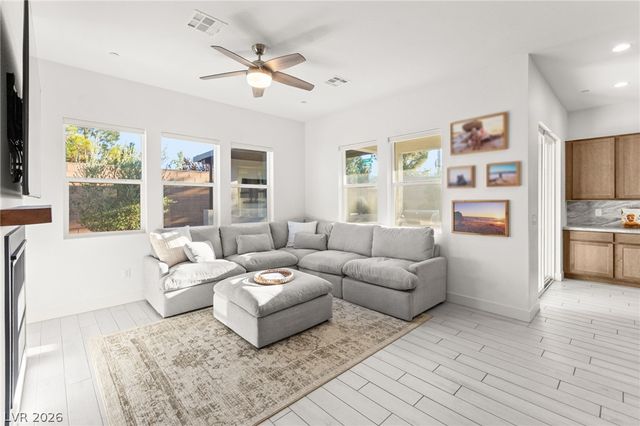 9999 Skye Gazer Avenue, Las Vegas, NV 89166