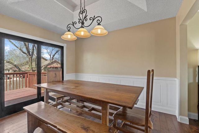 1212 Breckenridge Court, Blue Springs, MO 64015