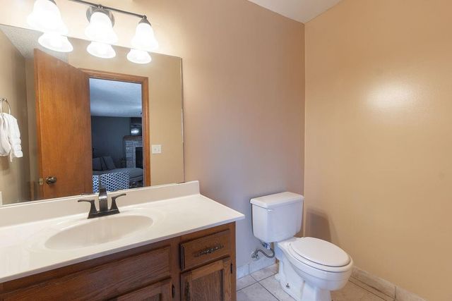 1212 Breckenridge Court, Blue Springs, MO 64015