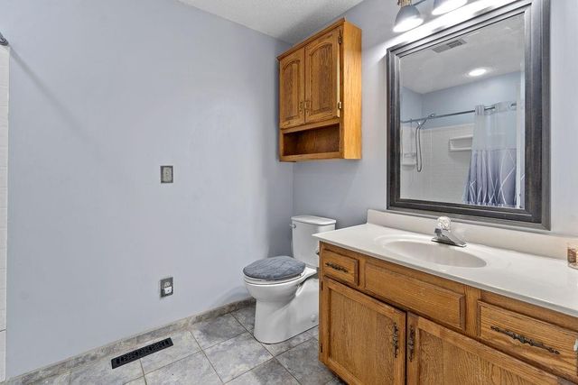1212 Breckenridge Court, Blue Springs, MO 64015