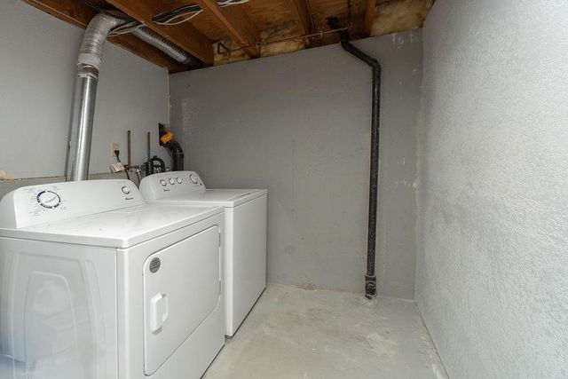 1212 Breckenridge Court, Blue Springs, MO 64015