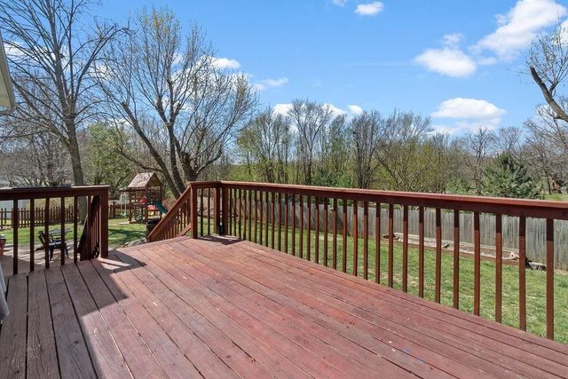 1212 Breckenridge Court, Blue Springs, MO 64015