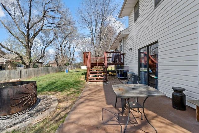 1212 Breckenridge Court, Blue Springs, MO 64015