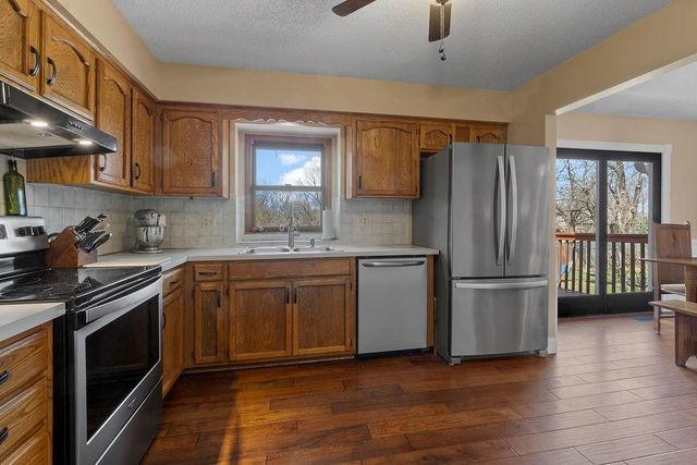 1212 Breckenridge Court, Blue Springs, MO 64015