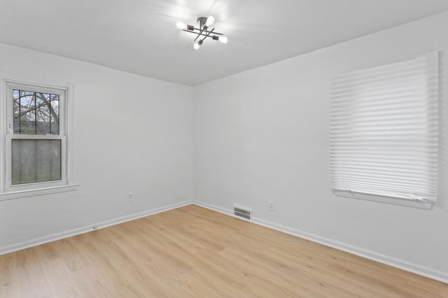 18031 Mendota Street, Detroit, MI 48221