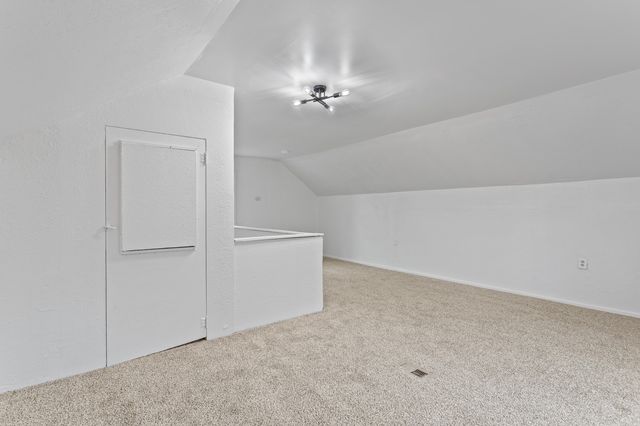 18031 Mendota Street, Detroit, MI 48221