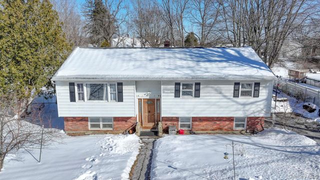 10 Collier Drive E, Carmel, NY 10512